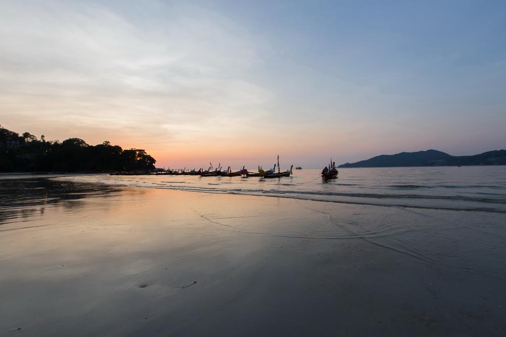 Patong Swiss Hotel Beach Front Phuket Exterior photo